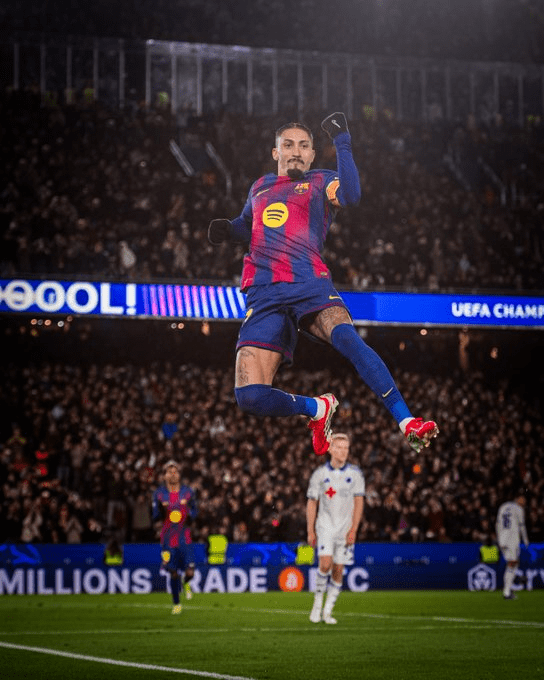 Raphinha celebrando su gol | RR.SS. FC Barcelona