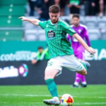 Álex Zalaya, durante un partido con el Racing de Ferrol esta temporada.@alexzalaya7