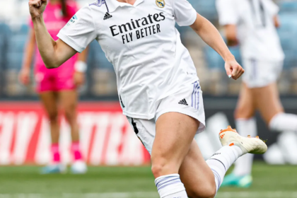 Teresa Abelleira celebra su gol con el Real Madrid ante el Madrid CFF @realmadridfem