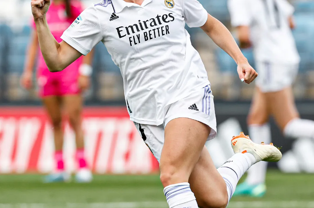 Teresa Abelleira celebra su gol con el Real Madrid ante el Madrid CFF @realmadridfem