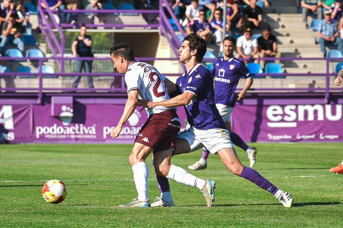 El Pontevedra goleó en Guadalajara al cuadro local