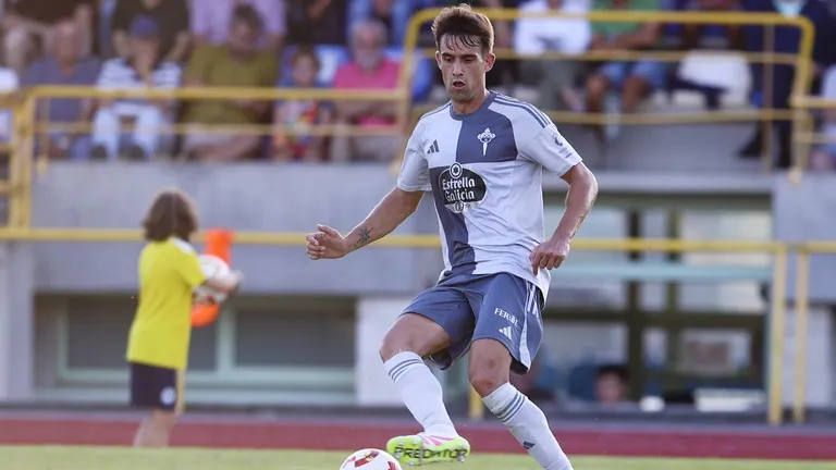Gorostidi con la camiseta del Racing de Ferrol