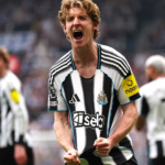 Anthony Gordon, jugador del Newcastle. EuropaPress
