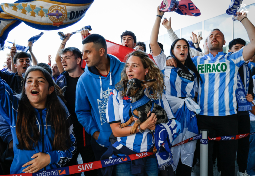 Los aficionados acudieron a recibir a su equipo