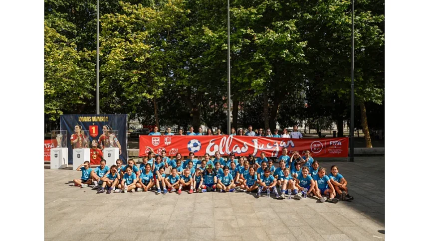 Ferrol acogió uno de los actos de "Ellas juegan"
