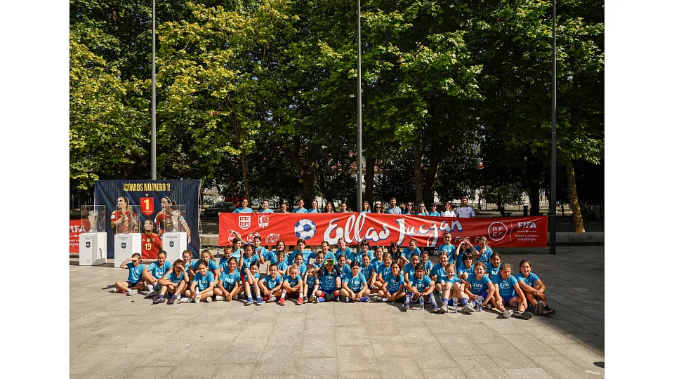 Ferrol acogió uno de los actos de "Ellas juegan"