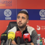 Marquitos, mediapunta gallego que negocia su regreso al Ourense CF