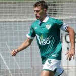 Guido Fernández, central que regresa al Coruxo FC