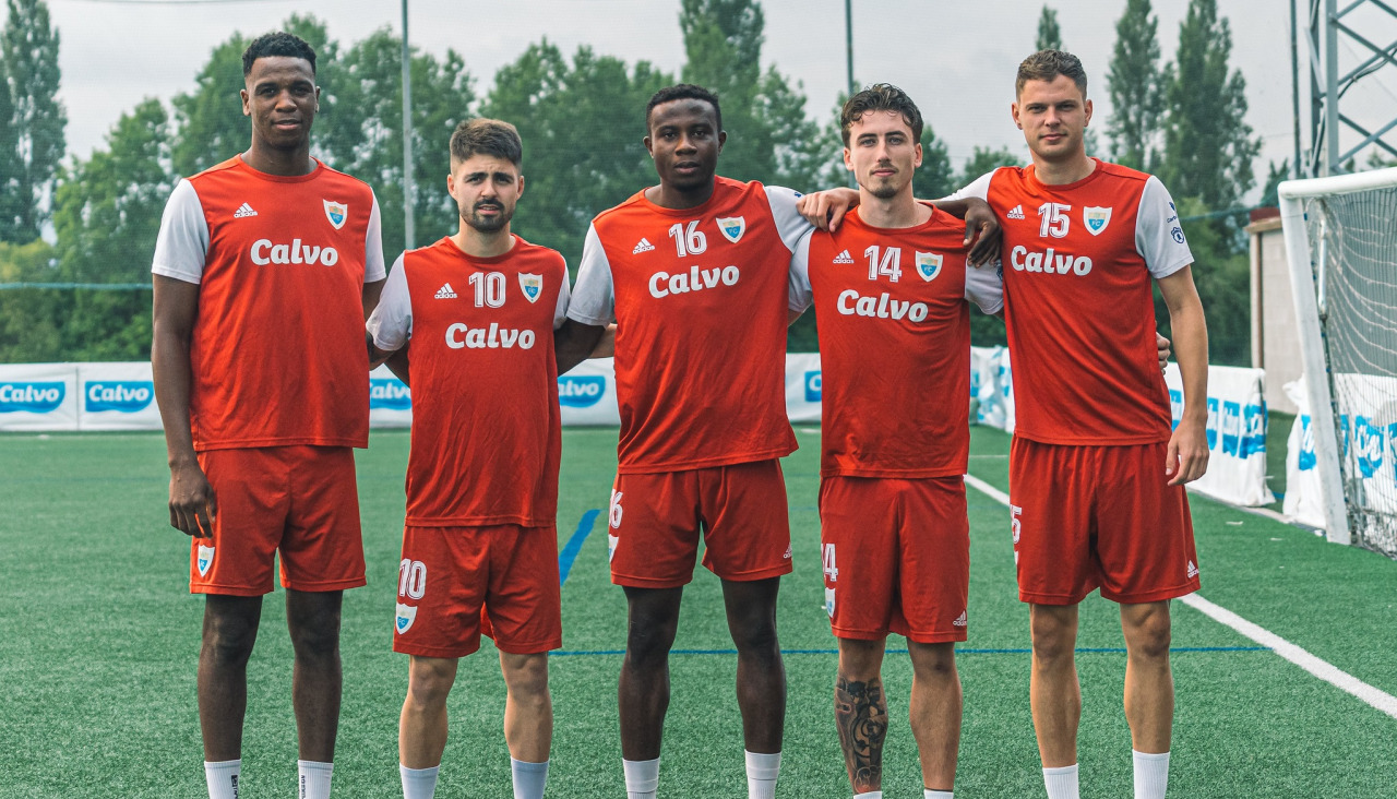 Jugadores del Bergantiños durante la pretemporada en As Eiroas