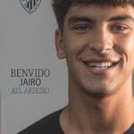 Foto oficial del último fichaje del Atlético Arteixo