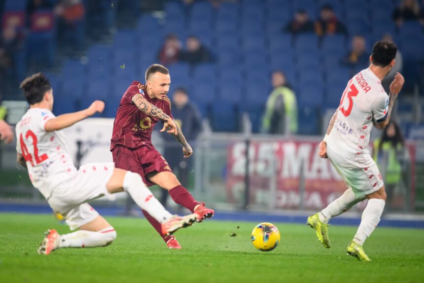 Angeliño, lateral izquierdo de la AS Roma, cerca de fichar por el Deportivo