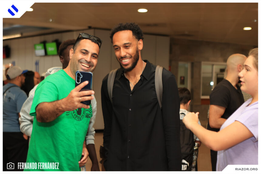 Pierre-Emerick Aubameyang a su llegada a A Coruña como nuevo jugador del Deportivo