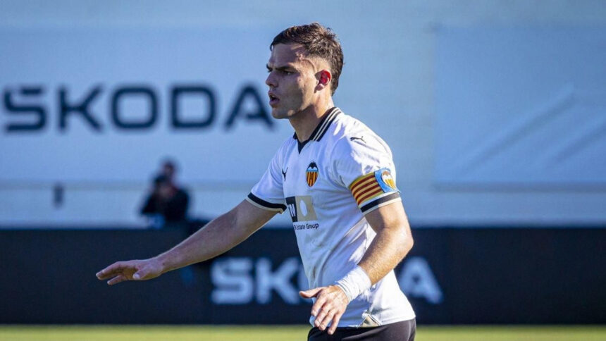 Iván Muñoz, nuevo defensa del Ourense CF, formado en el Valencia
