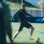 Carl Starfelt, central del Celta con problemas recurrentes de espalda
