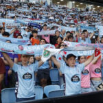 Afición del Celta en Balaídos celebrando la clasificación europea