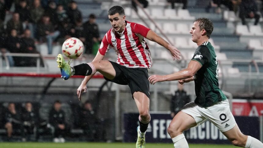 Ekain Azkune, delantero que deja el Racing Club Ferrol rumbo al Real Unión