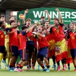 La selección española sub-19 masculina celebra su décimo título europeo en Gales