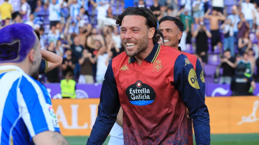 José Ángel Jurado, centrocampista del Deportivo, durante un partido ante el Valladolid