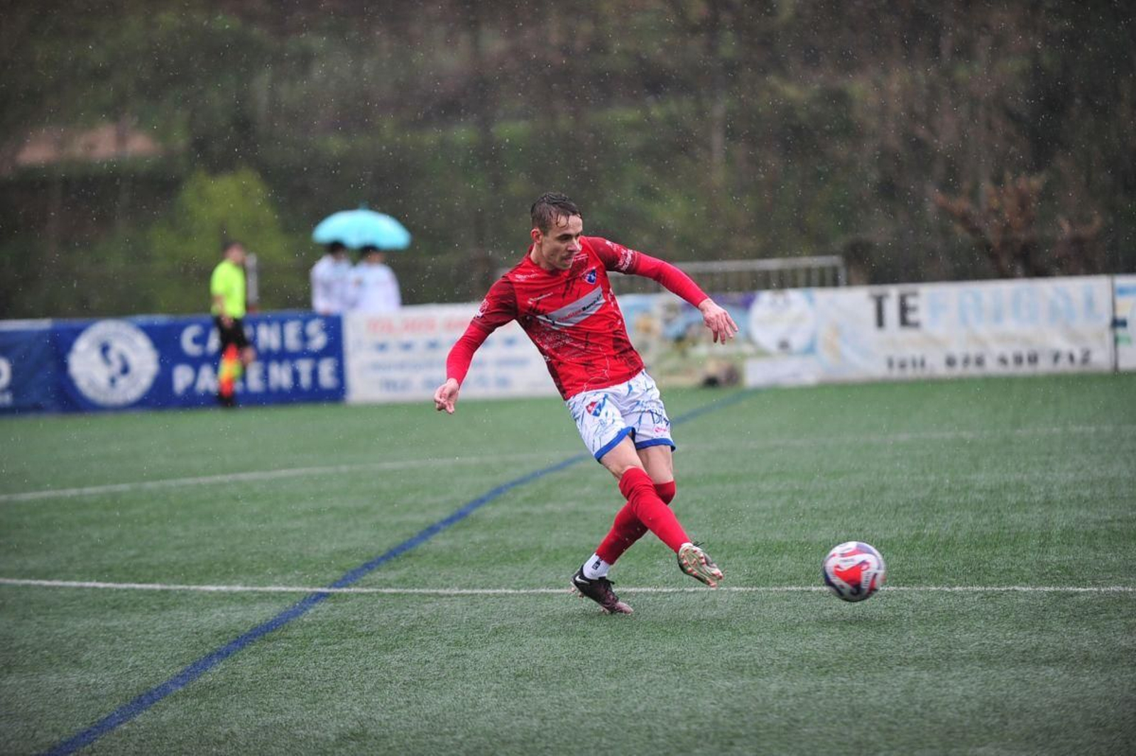 Alejandro Ocampo "Oca", central que regresa al CD Arenteiro