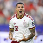 Pedro Porro celebra su gol en la semifinal del Mundial 2026 entre Francia y España