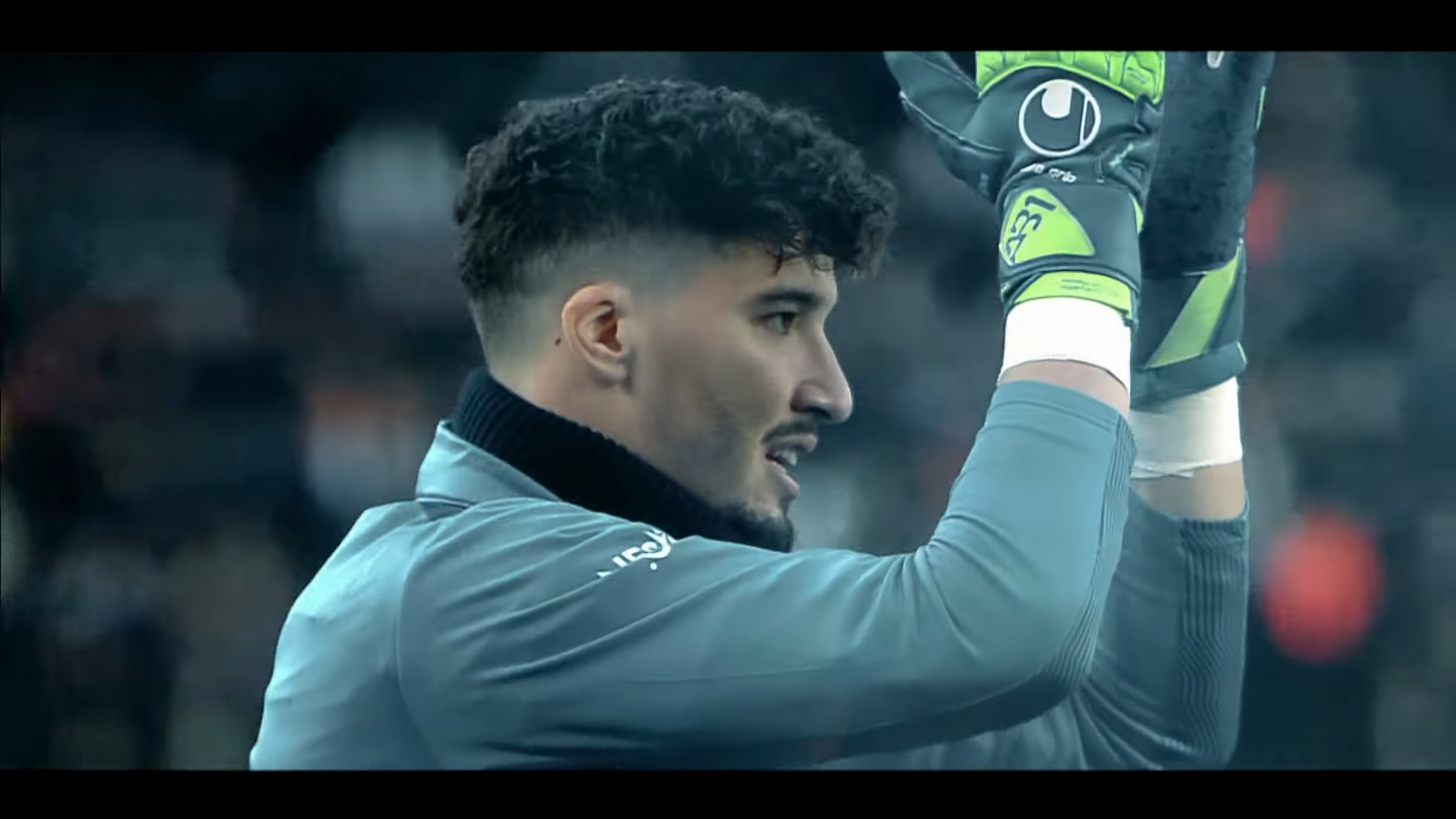 Altay Bayındır, portero turco