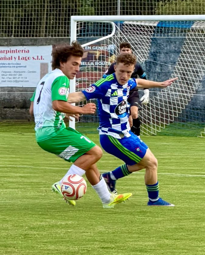 Acción del Somozas-Racing de Ferrol disputado en Cerdido durante la pretemporada 2026/27