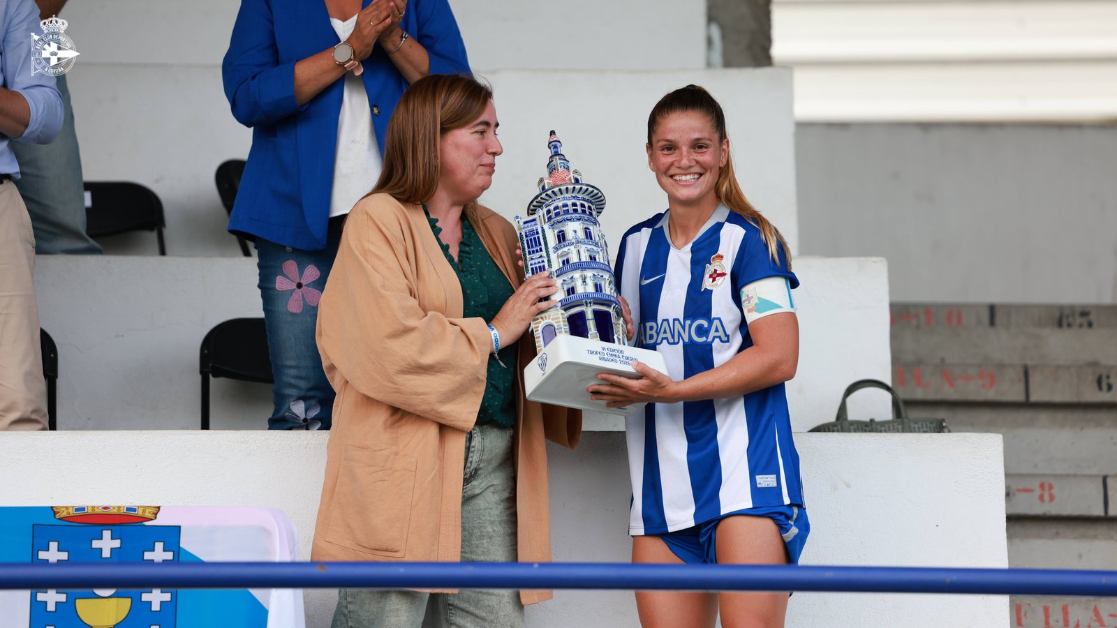 Millene celebra un gol con el Dépor ABANCA