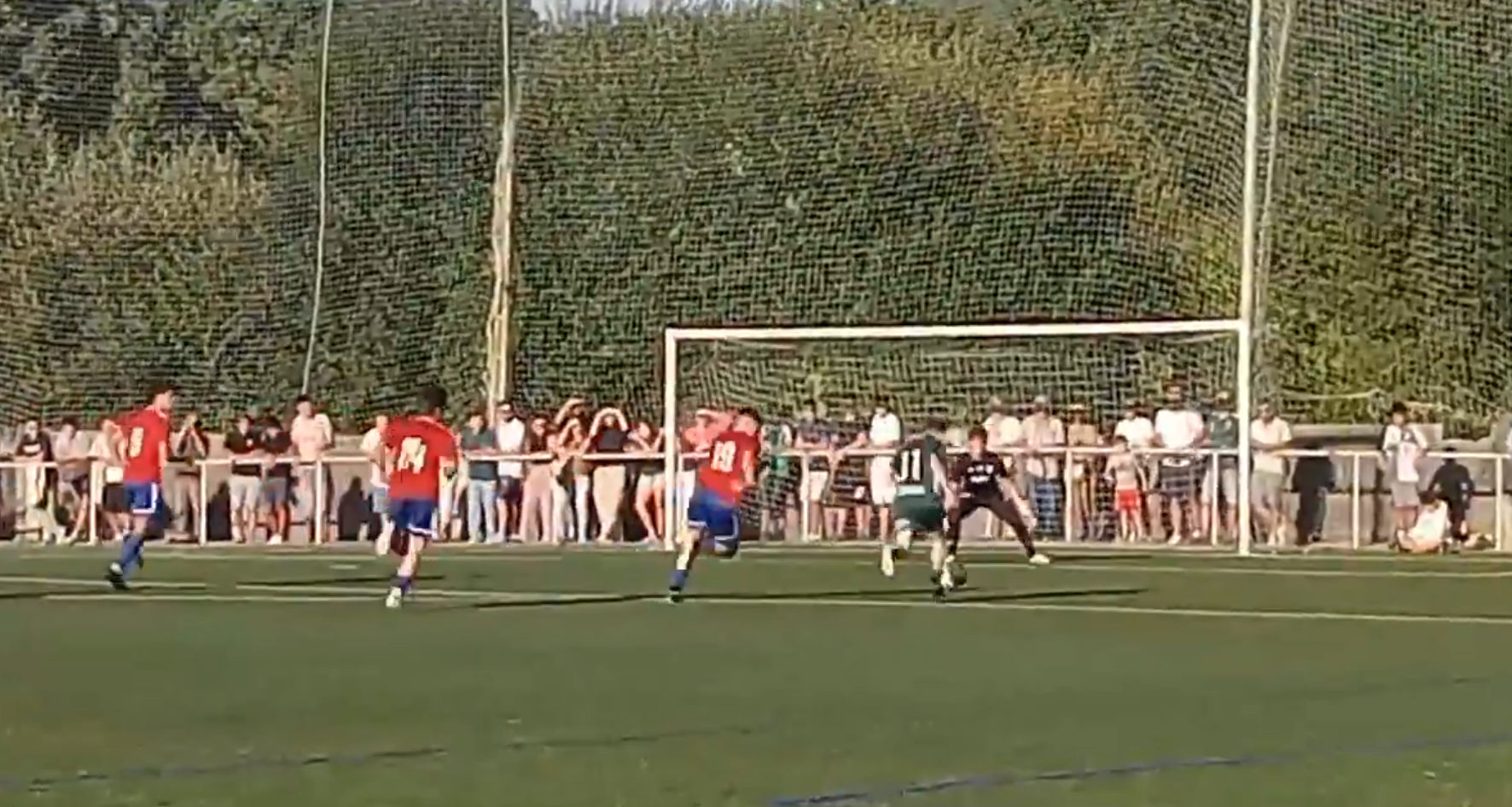 Acción del Racing de Ferrol y el Bergantiños durante la pretemporada 2026/27