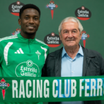 Sekou Djanbou durante su presentación como jugador del Racing Club Ferrol