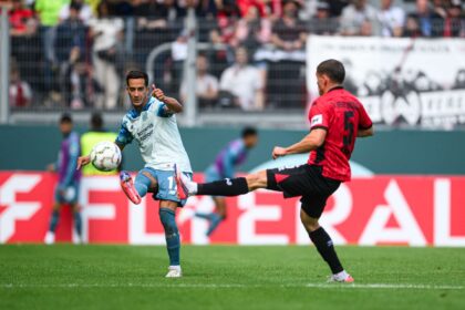 Lucas Vázquez juega con el Bayer Leverkusen ante el Wehen Wiesbaden en la Copa de Alemania