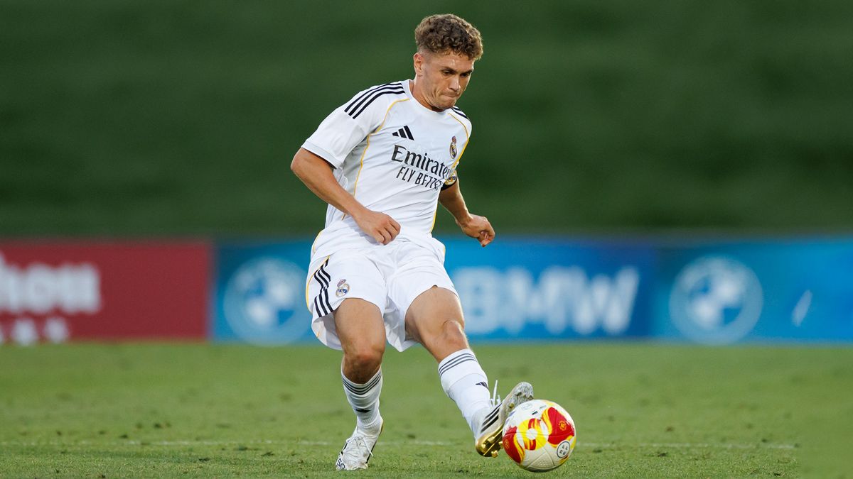 Manu Serrano, lateral izquierdo del Real Madrid Castilla que apunta al Deportivo Fabril