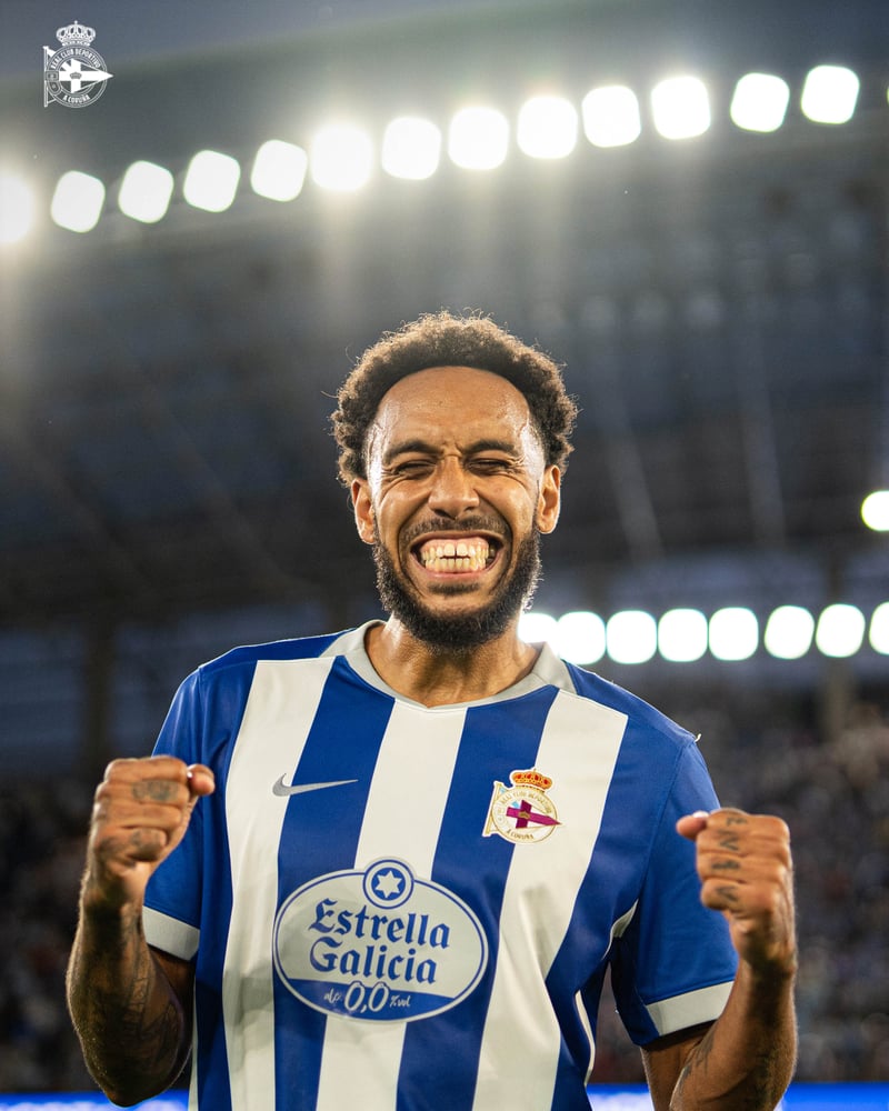 Pierre-Emerick Aubameyang con el Deportivo antes del partido ante el Villarreal