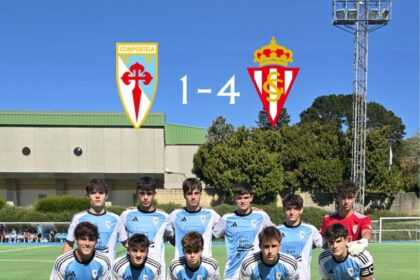 Jugadores del Juvenil A de la SD Compostela durante el partido ante el Sporting de Gijón