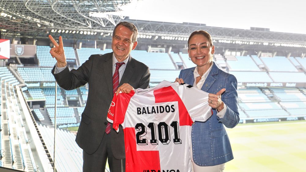 Abel Caballero y Marián Mouriño en Balaídos durante la presentación de la concesión del estadio al Celta