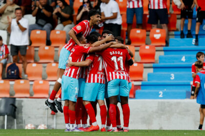 Jugadores del CD Lugo celebran un gol durante la temporada 2026/27