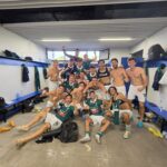 El Coruxo FC celebra en el vestuario la victoria ante el Deportivo Alavés B