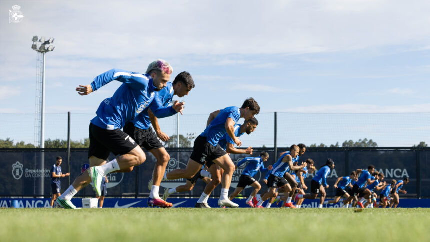 El Deportivo durante un entrenamiento previo al partido ante el Getafe