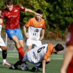Acción del Flavia-San Martín de Primera Futgal disputado en Padrón