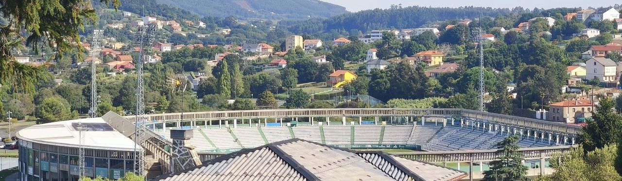 Estadio de A Malata sin la antigua cubierta durante las obras de renovación en septiembre de 2026