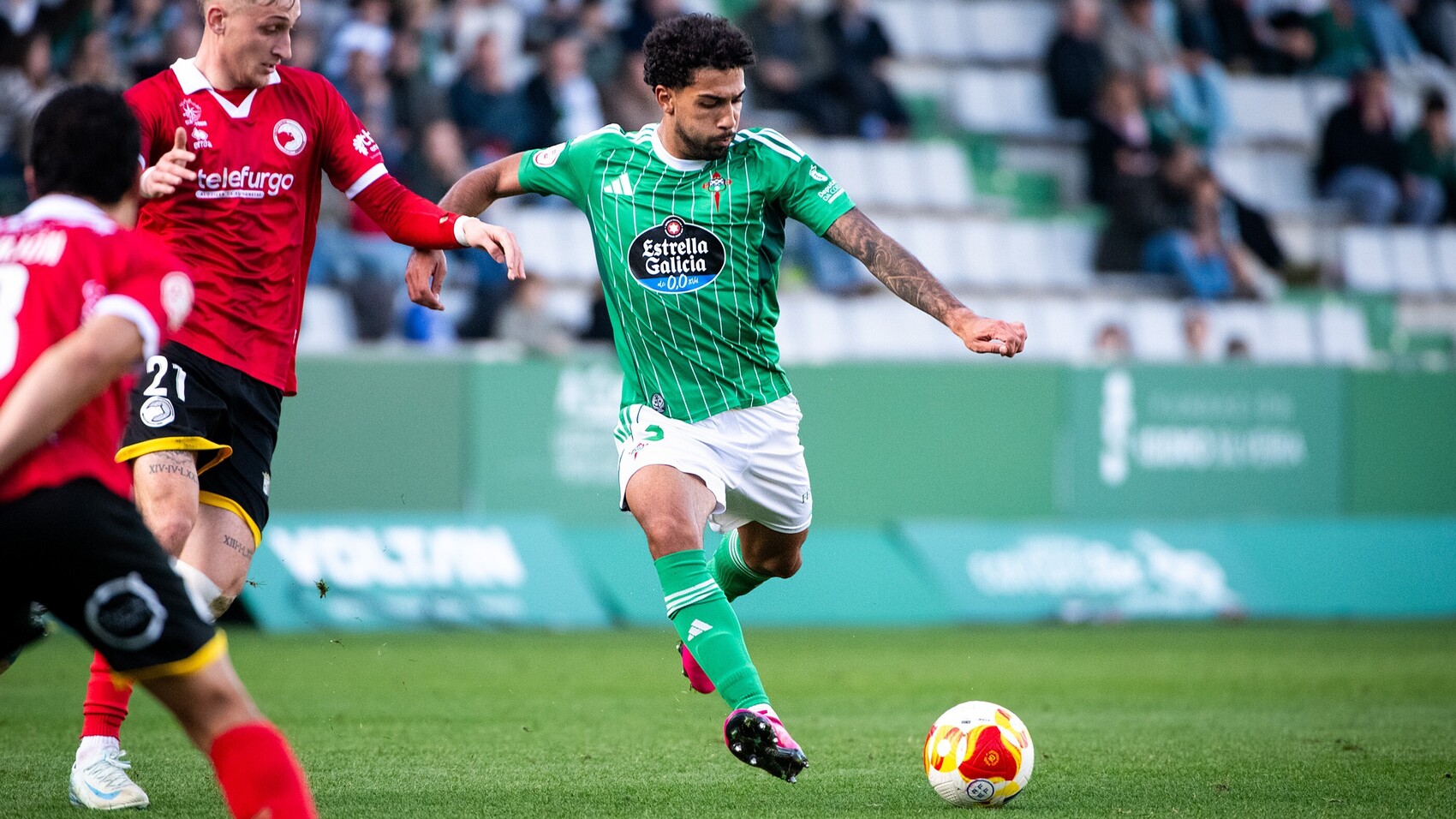 Migue Leal con la camiseta del Racing Club Ferrol durante un partido
