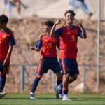Nico Mindiola celebra un gol con la selección española de fútbol