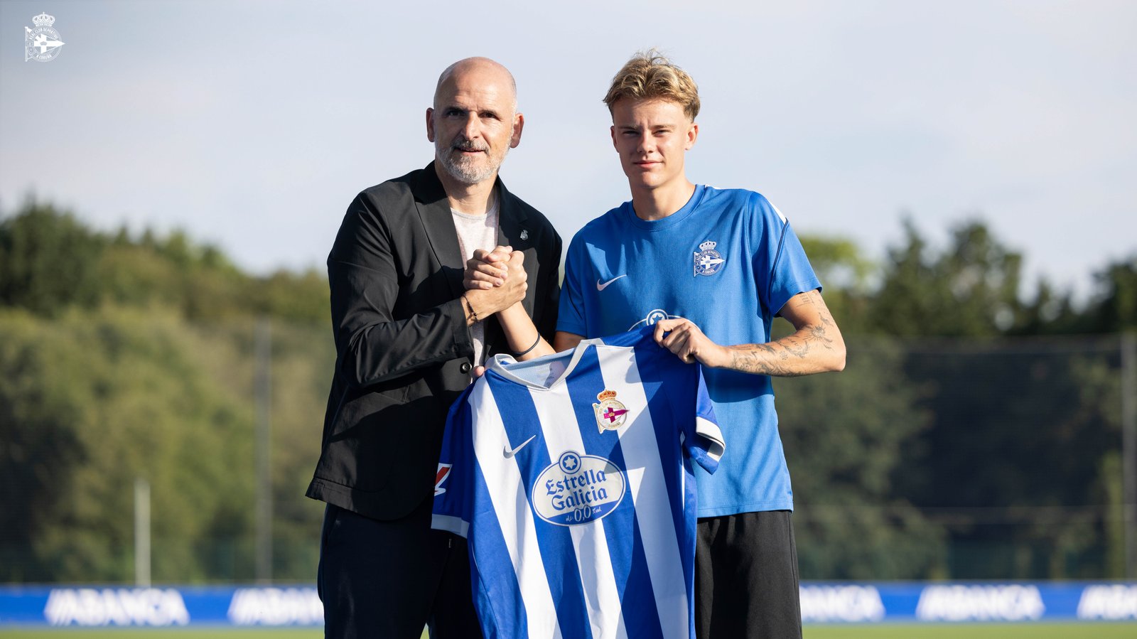 Teun Gijselhart durante su presentación como jugador del RC Deportivo
