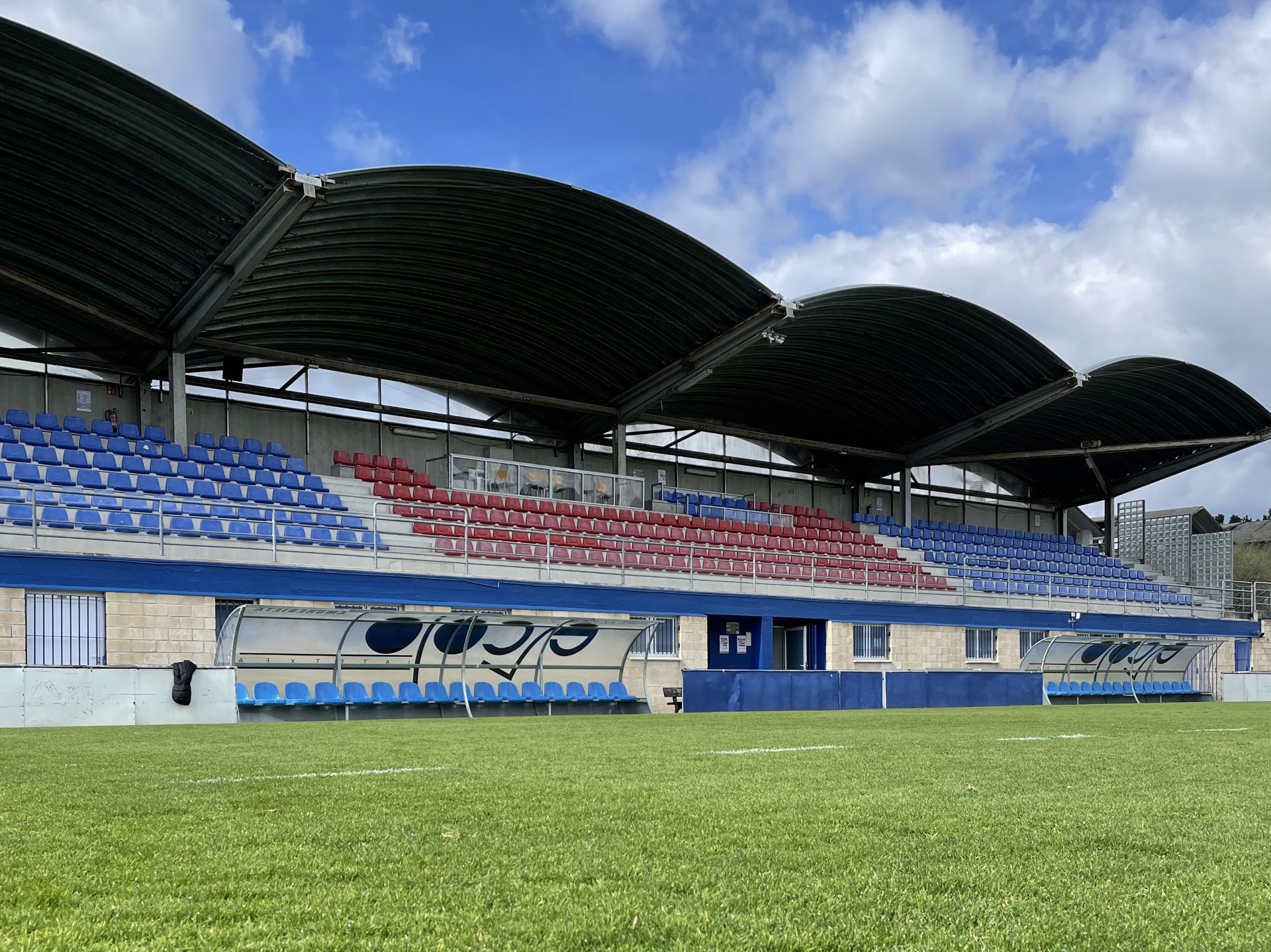 Estadio de Urritxe, campo de la SD Amorebieta