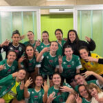 Jugadoras del Xallas FC femenino celebran un partido en 2026