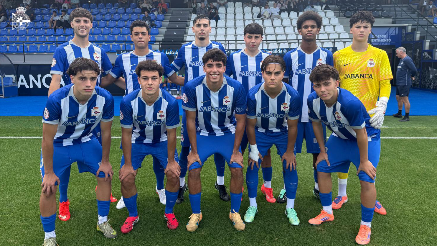 Juvenil A del Deportivo durante el partido ante el Real Avilés Industrial