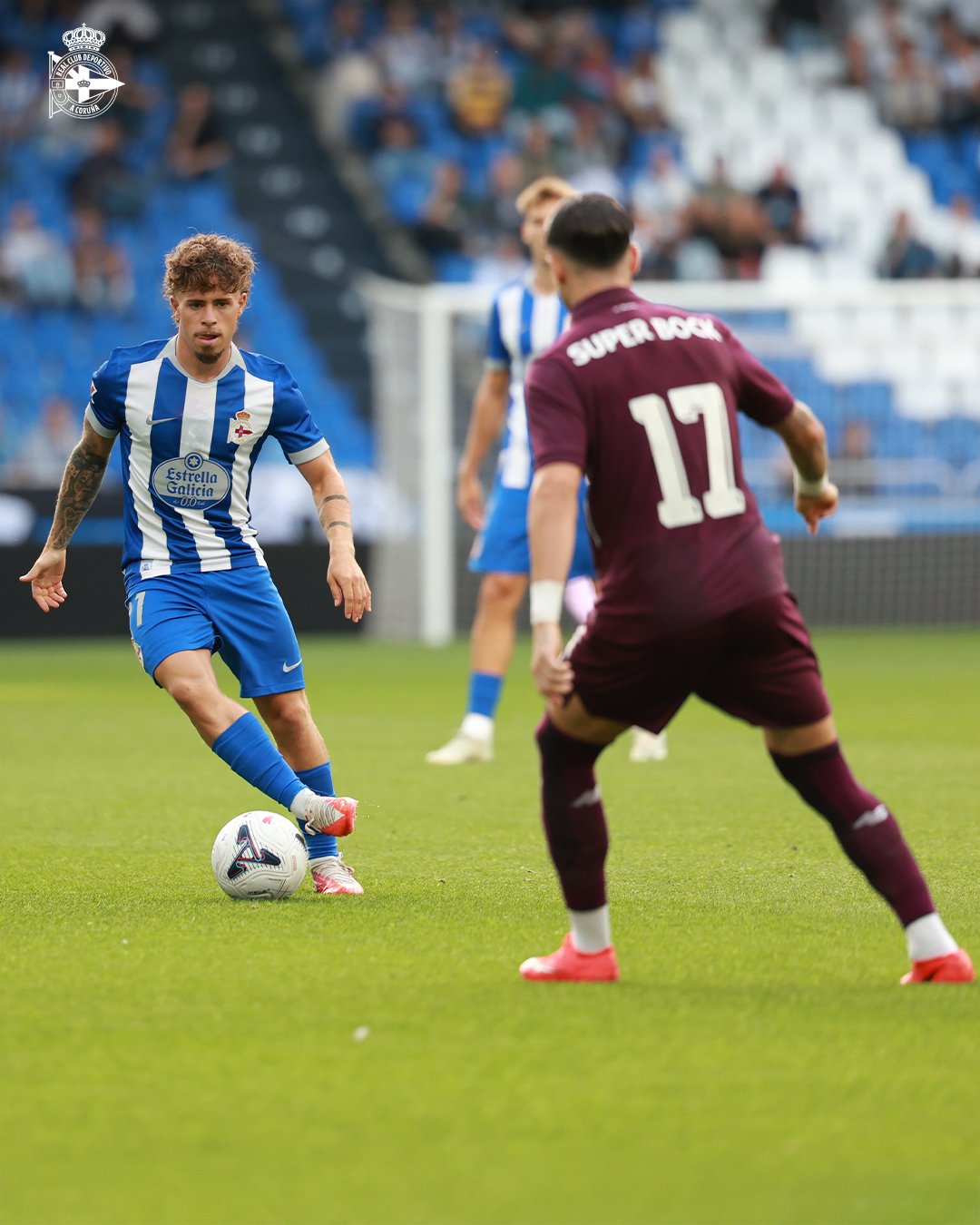 Acción del amistoso entre el Deportivo y el FC Porto disputado en Riazor el 2 de octubre de 2026