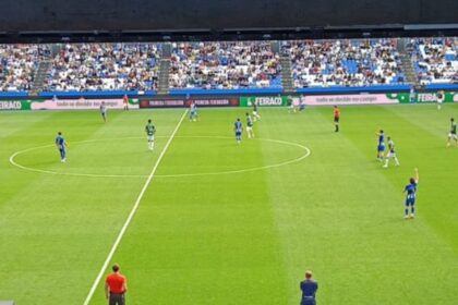 Racing de Ferrol durante el derbi ante el Deportivo Fabril en Riazor
