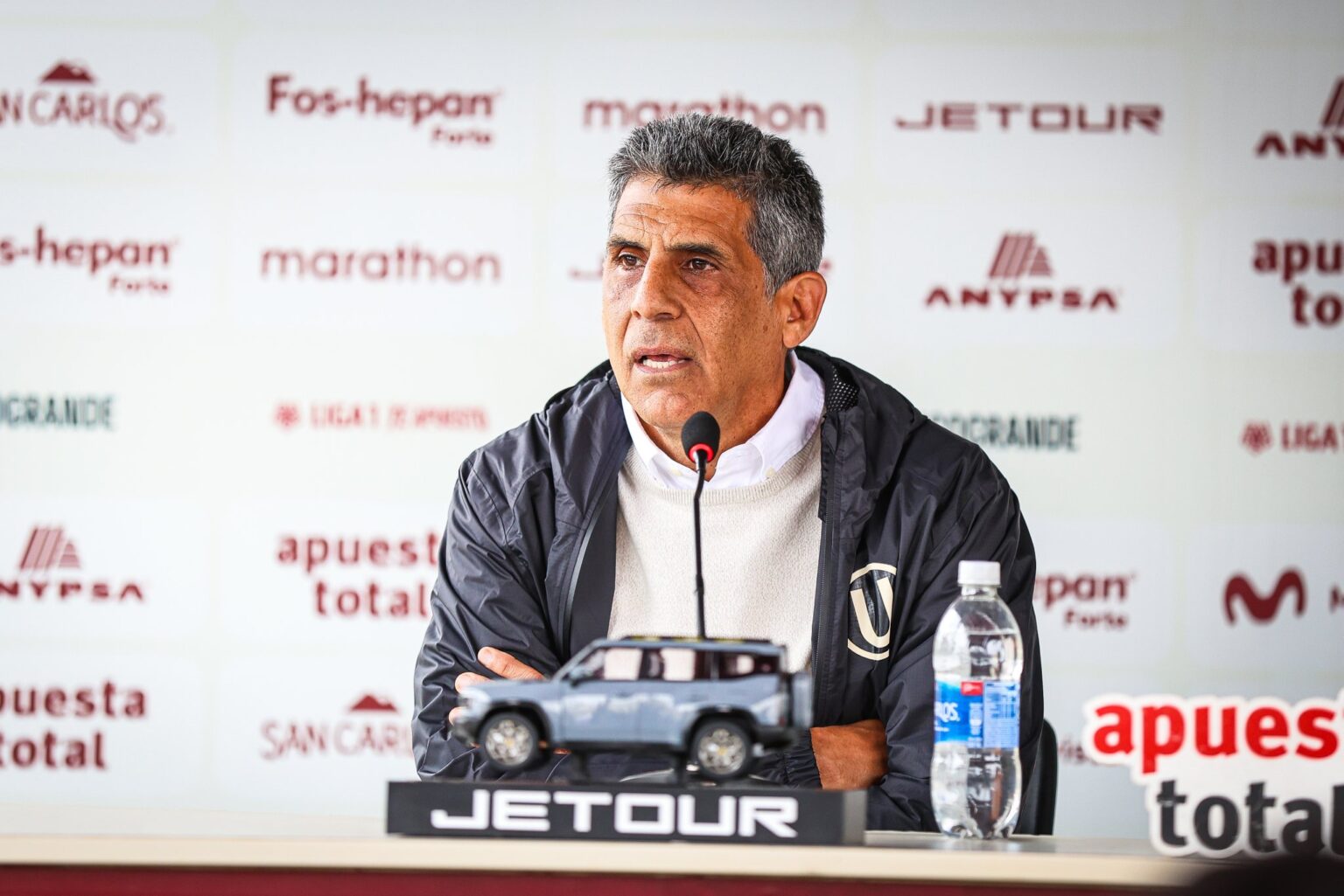 Álvaro Barco durante su etapa como director deportivo de Universitario de Deportes