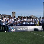 Plantilla del Atlético Coruña Montañeros celebrando un título en San Pedro de Visma