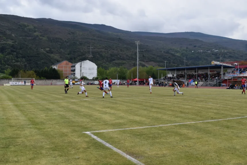 Partido del CD Barco en Calabagueiros en una fotografía de archivo de abril de 2022